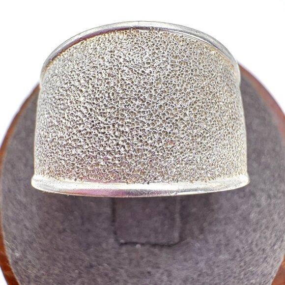 VTG Solid Sterling Silver 925 Rough Textured Tapered Band Ring Size 8 - Picture 2 of 9